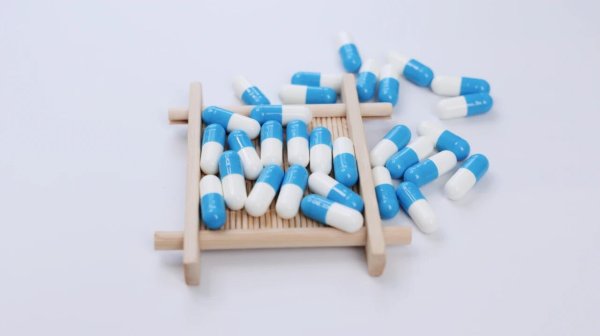 贝格富配资 不宜长期服用的4种常用药，会破坏身体免疫力，很多人都用错了